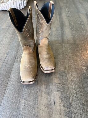 Irish Setter Distressed Tan Western Cowboy Boots